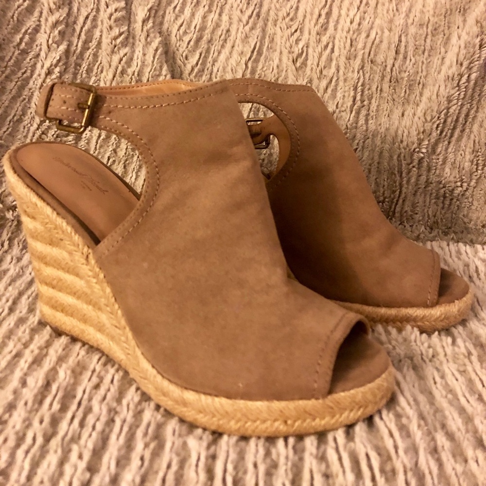 Taupe Wedges.
